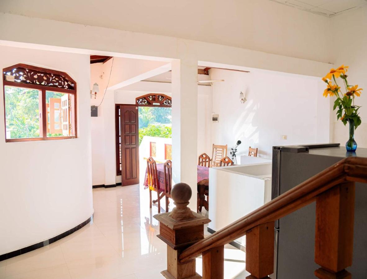 Surfing Guest House Матара Экстерьер фото