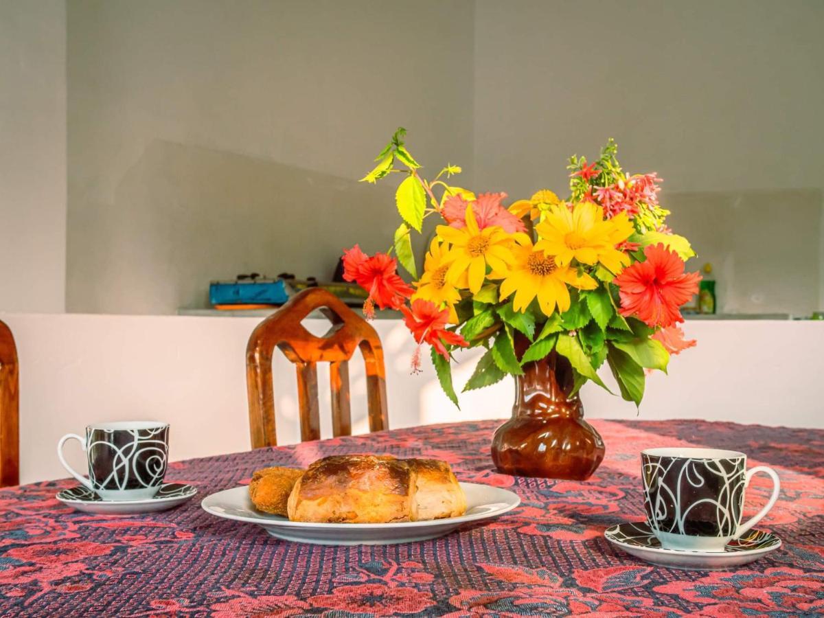 Surfing Guest House Матара Экстерьер фото