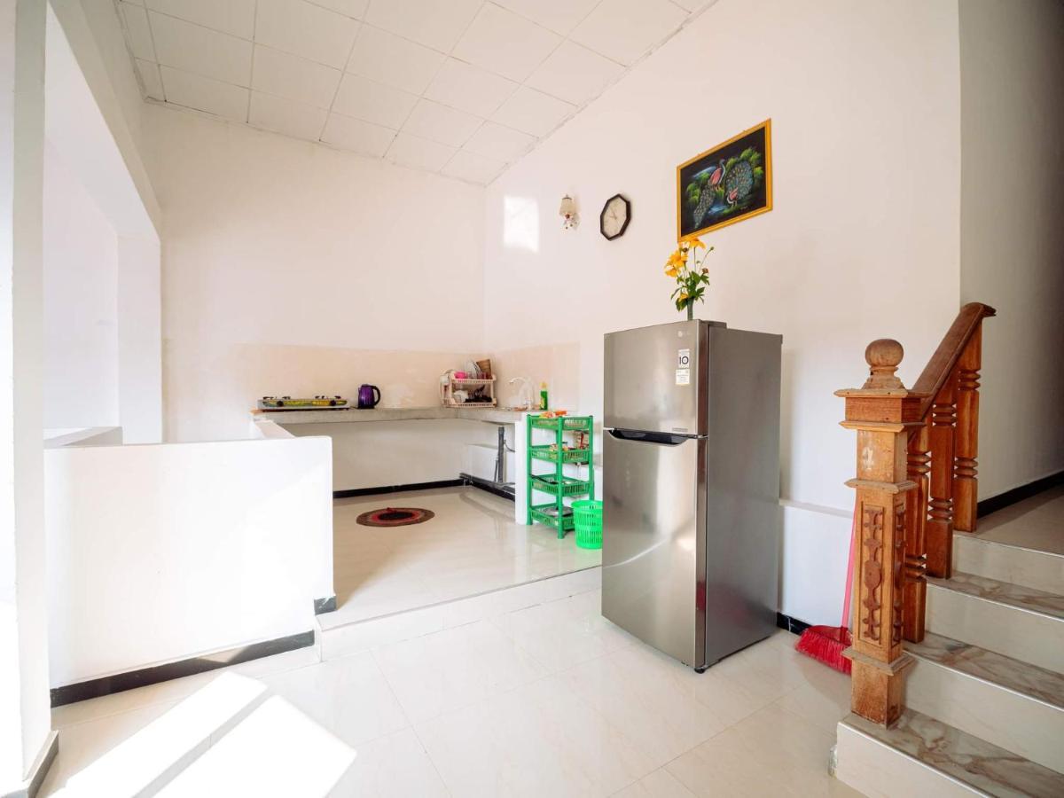 Surfing Guest House Матара Экстерьер фото